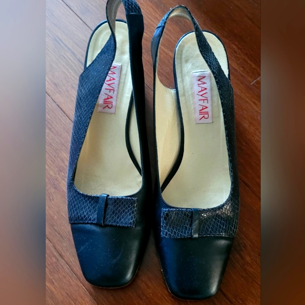 Vintage Navy genuine Leather Pumps - Made in Italy